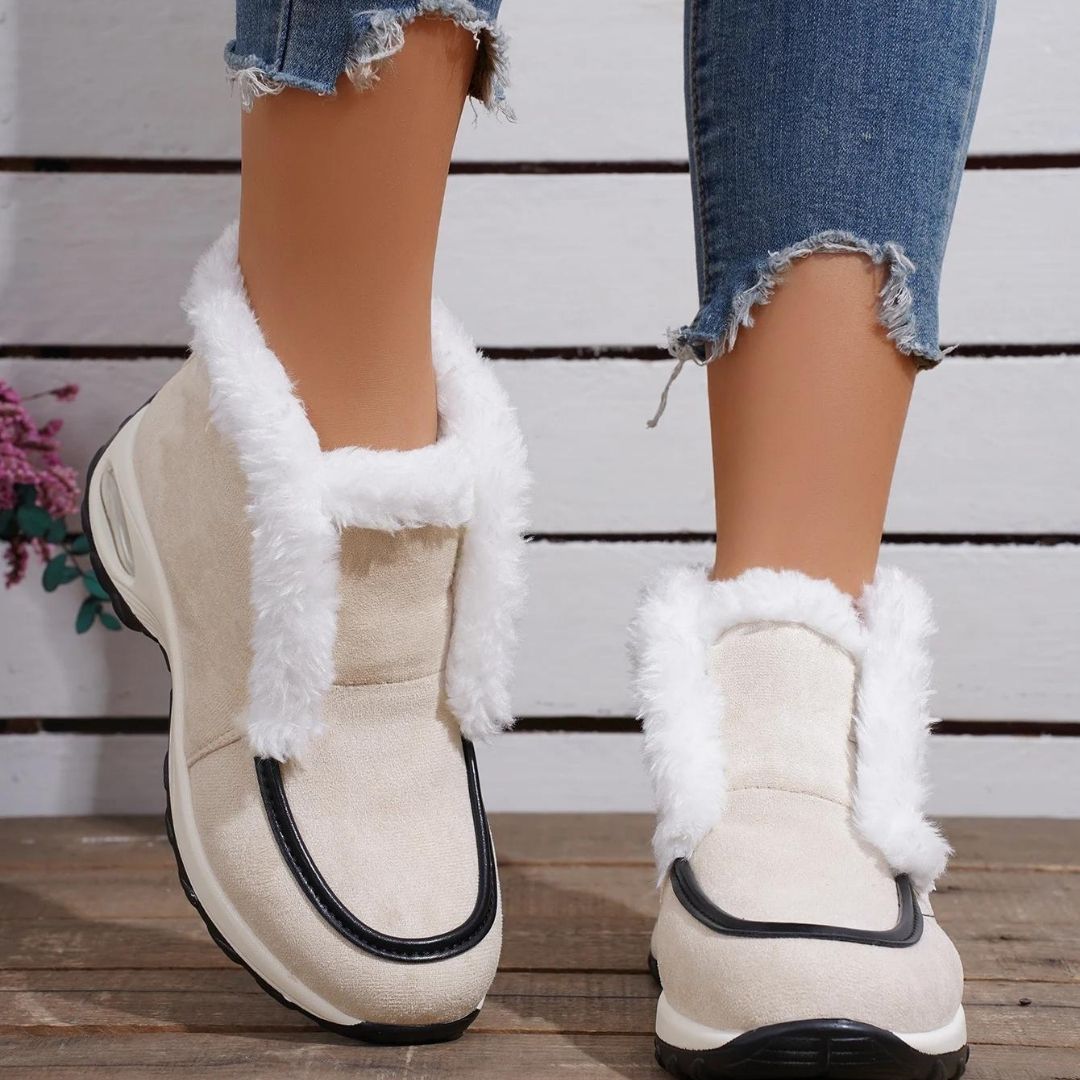 Maren | Women’s Pull-On Ankle Boots with Padded Collar and Chunky Sole