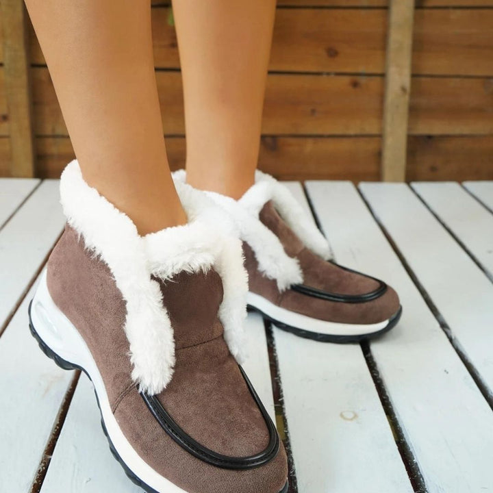 Maren | Women’s Pull-On Ankle Boots with Padded Collar and Chunky Sole