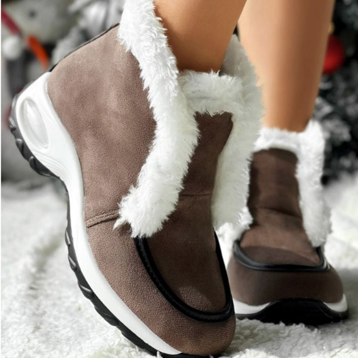 Maren | Women’s Pull-On Ankle Boots with Padded Collar and Chunky Sole