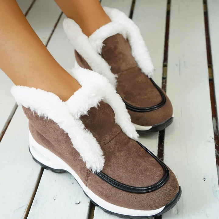 Maren | Women’s Pull-On Ankle Boots with Padded Collar and Chunky Sole