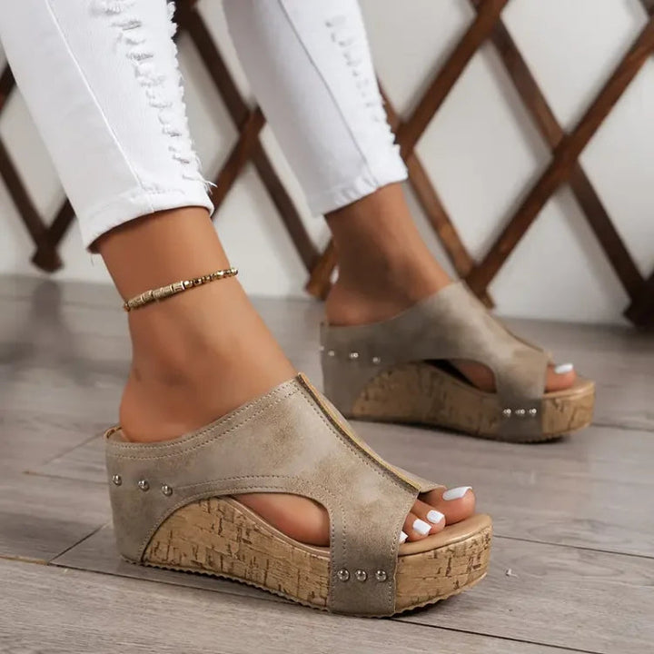 MELISSA - Elevated Sandals
