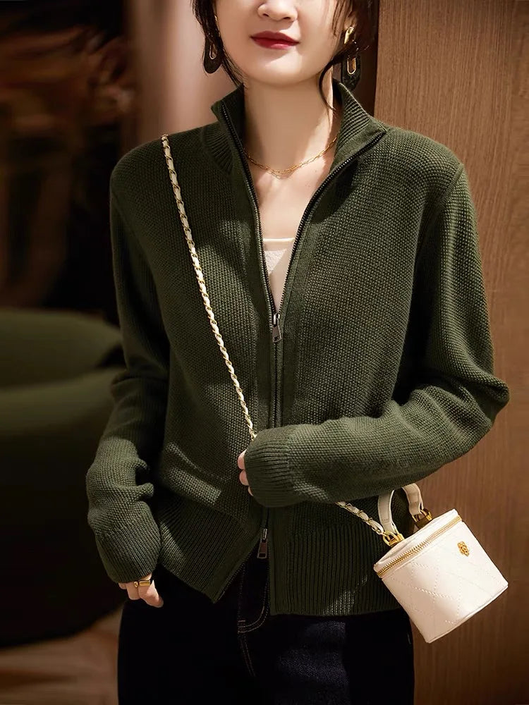 Caroline | Classic Zip-Up Knit Cardigan