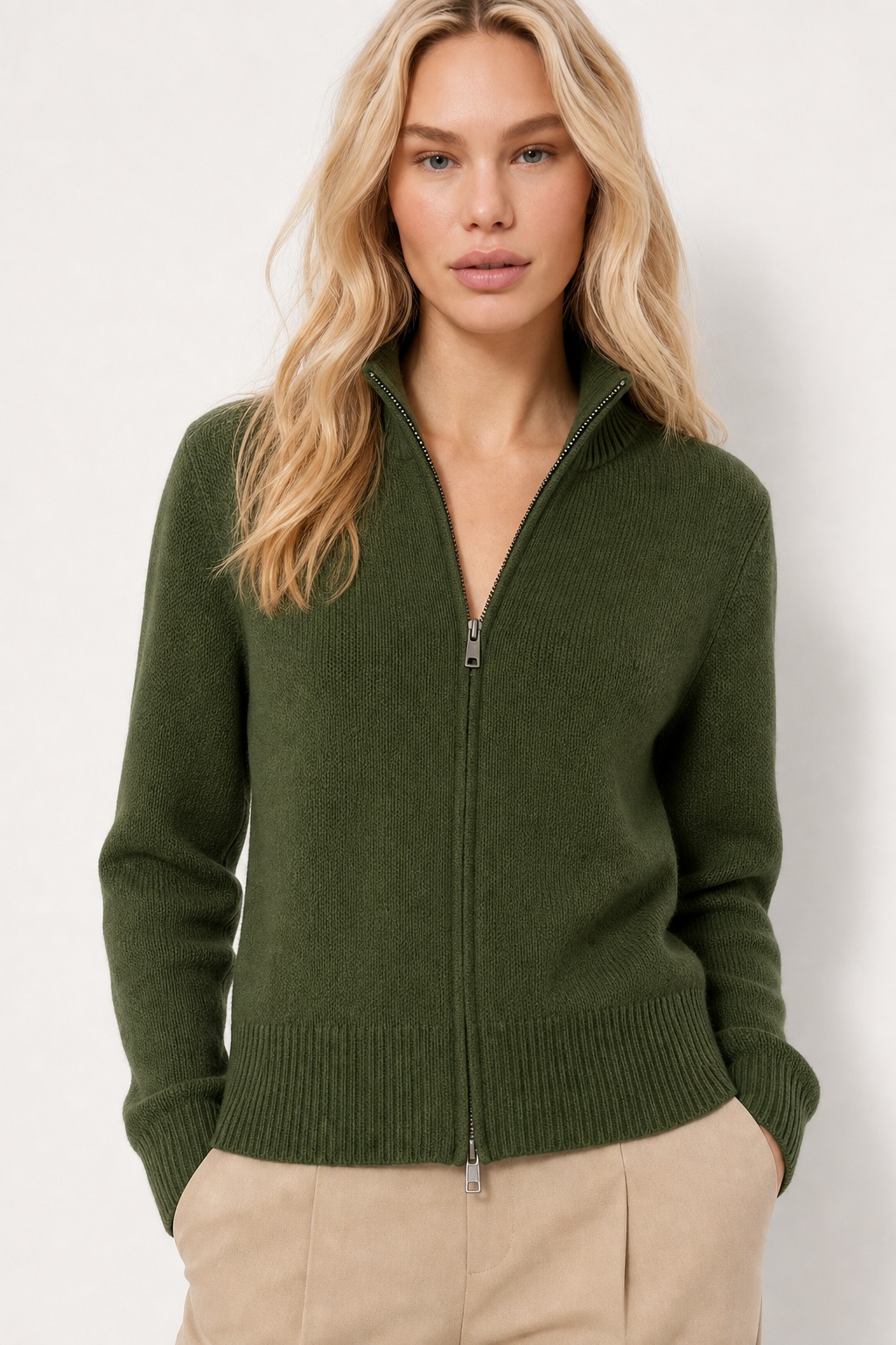 Caroline | Classic Zip-Up Knit Cardigan