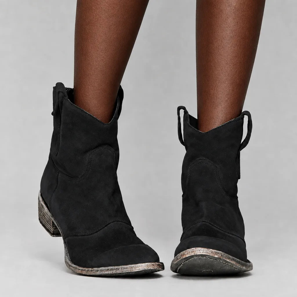 Cynthia | Women&
