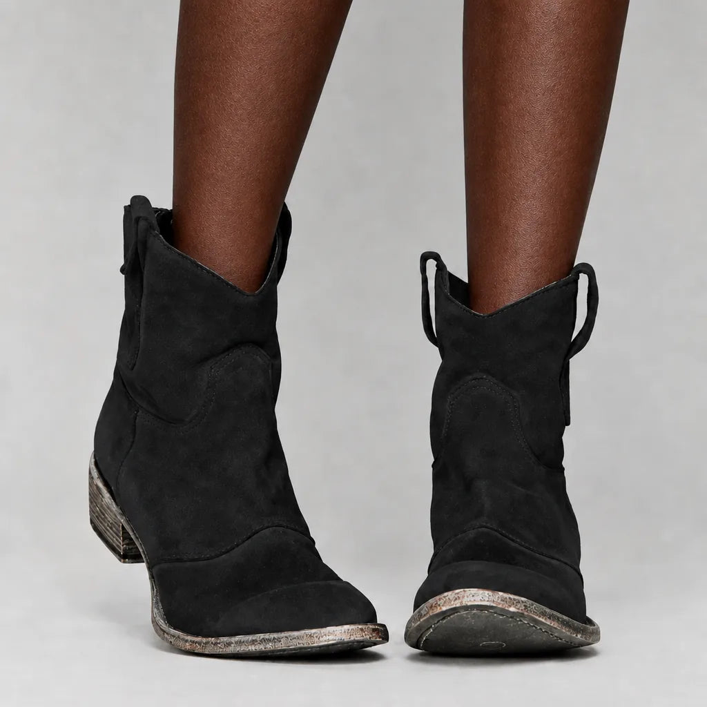 Cynthia | Women&