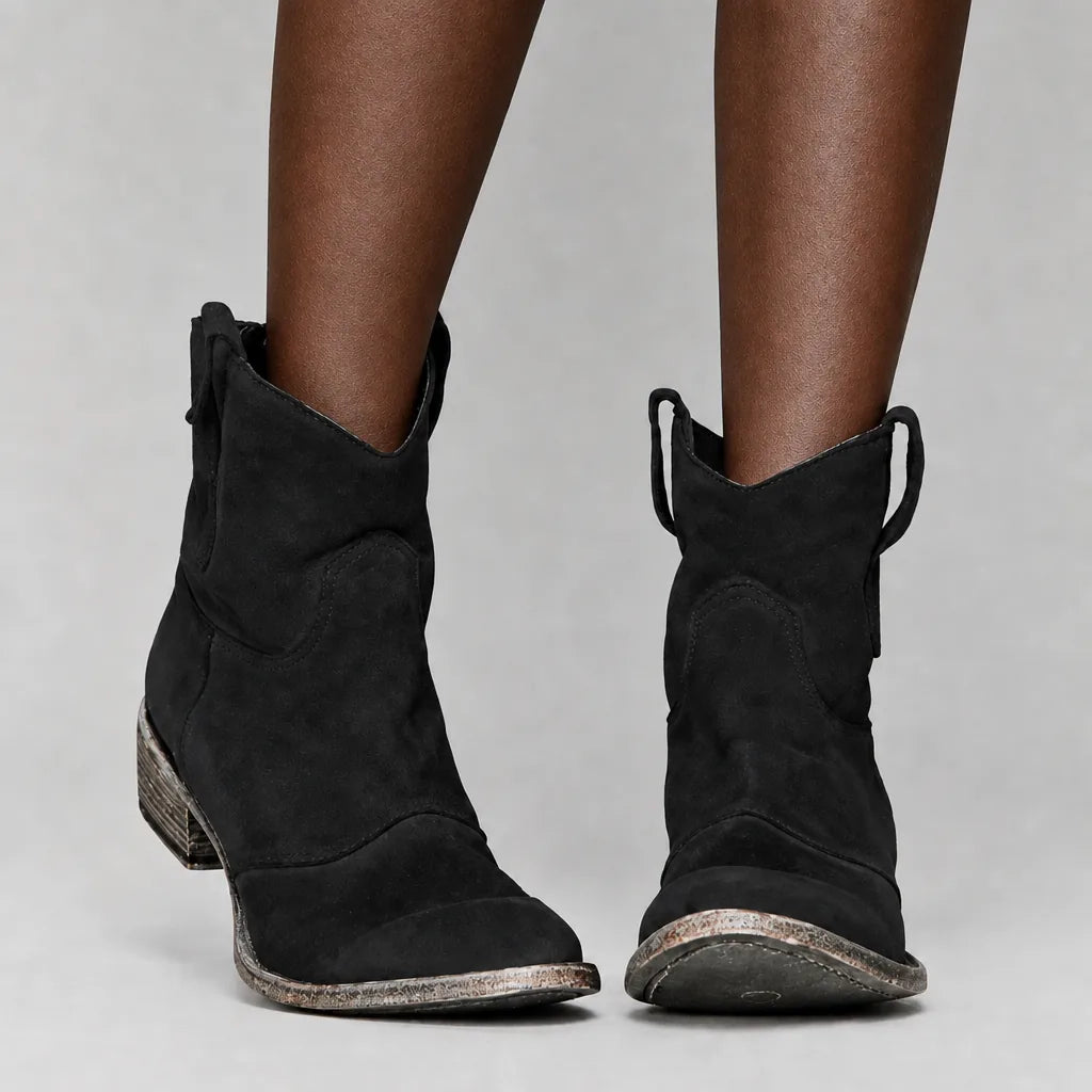 Cynthia | Women&