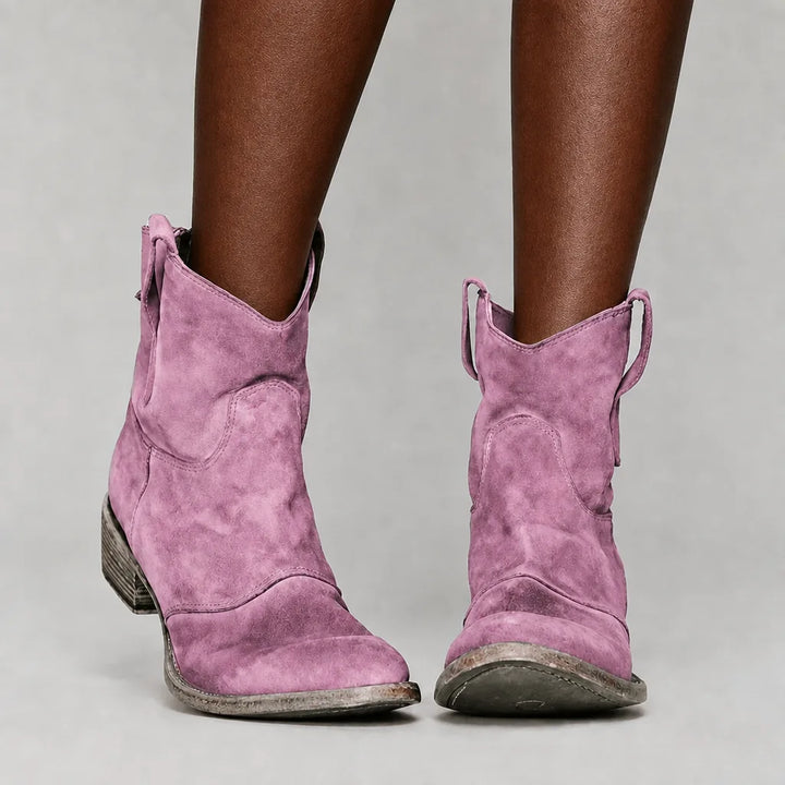 Cynthia | Women&